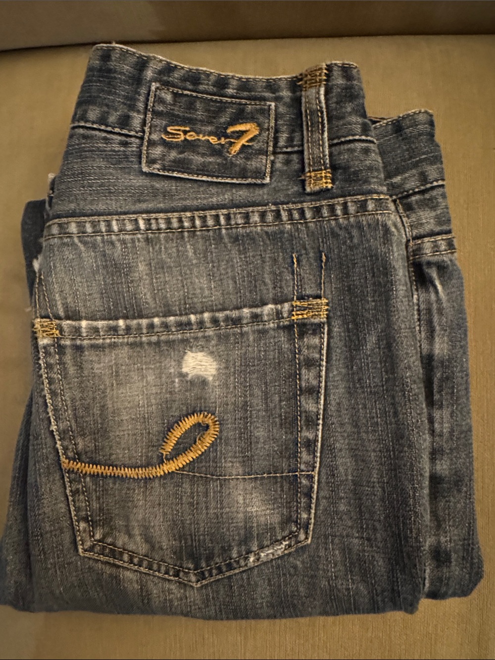 Women’s seven7 distressed jeans Sz 30